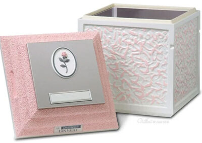 Cameo Rose Triune Urn Vault